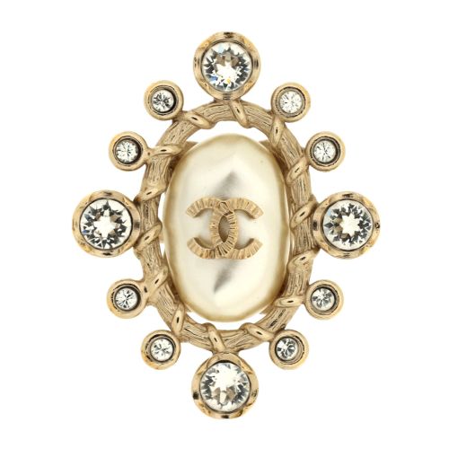 Oval Framed CC Cluster Ring Metal with Faux Pearl and Crystals