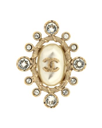 Oval Framed CC Cluster Ring Metal with Faux Pearl and Crystals